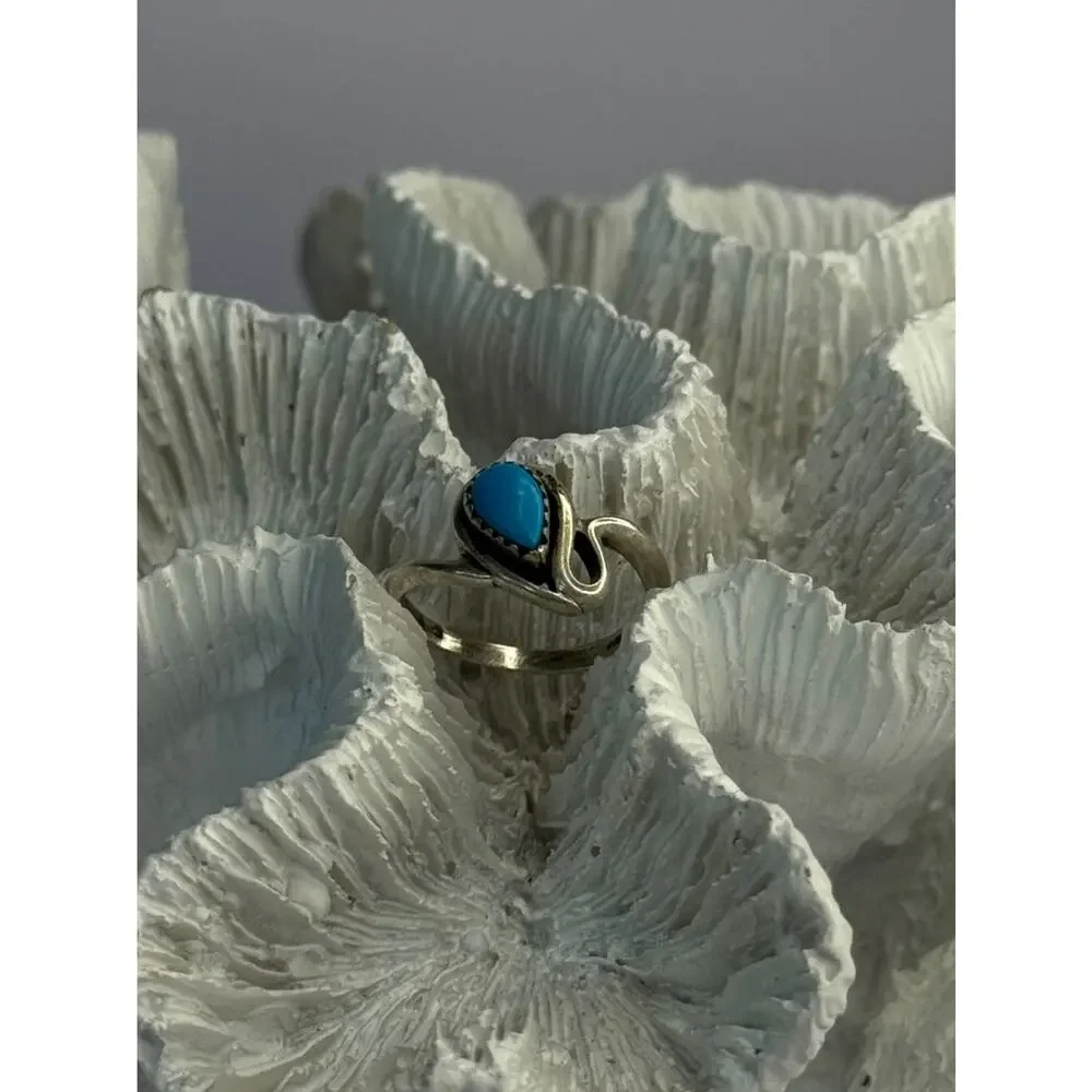 925 Sterling Silver Turquoise Ring Size 4 - Picture 4 of 6